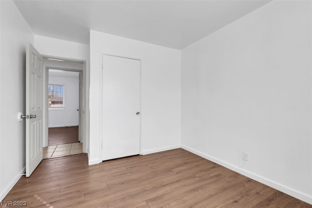 5905 Apple Valley Lane