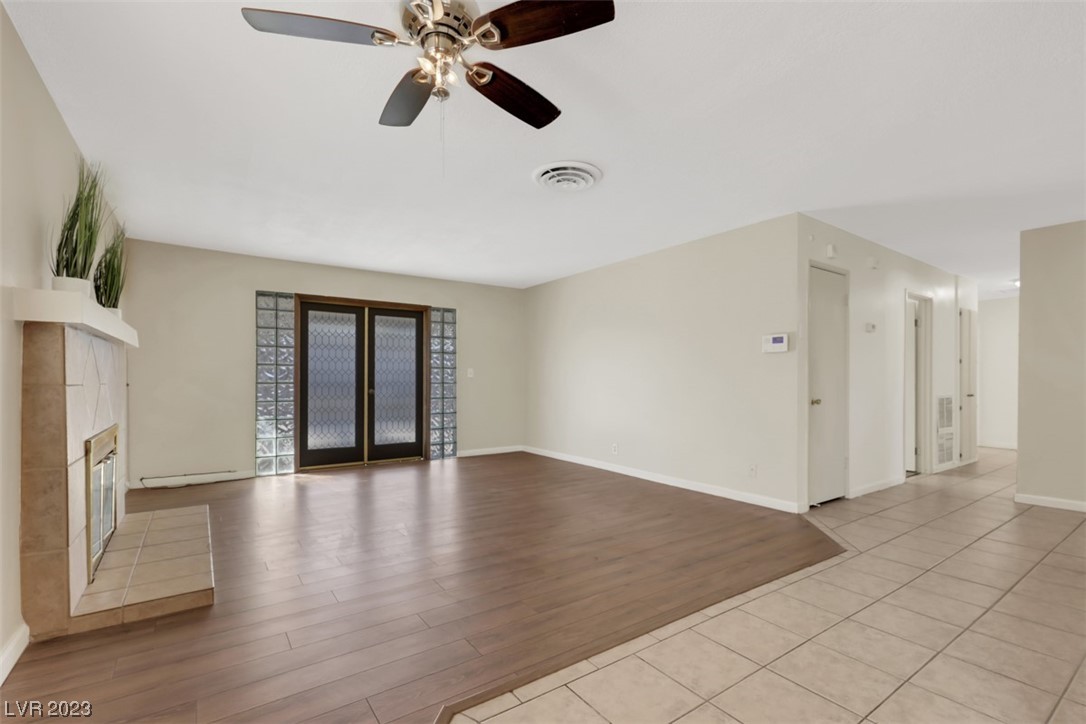 5905 Apple Valley Lane