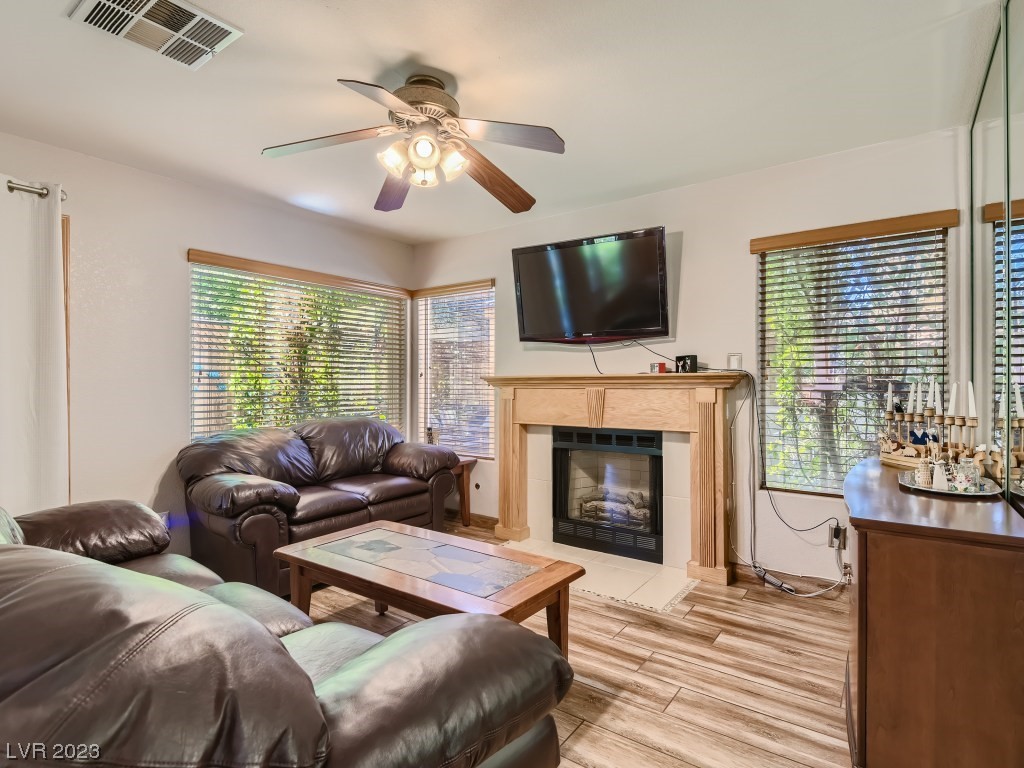1761 Curio Terrace