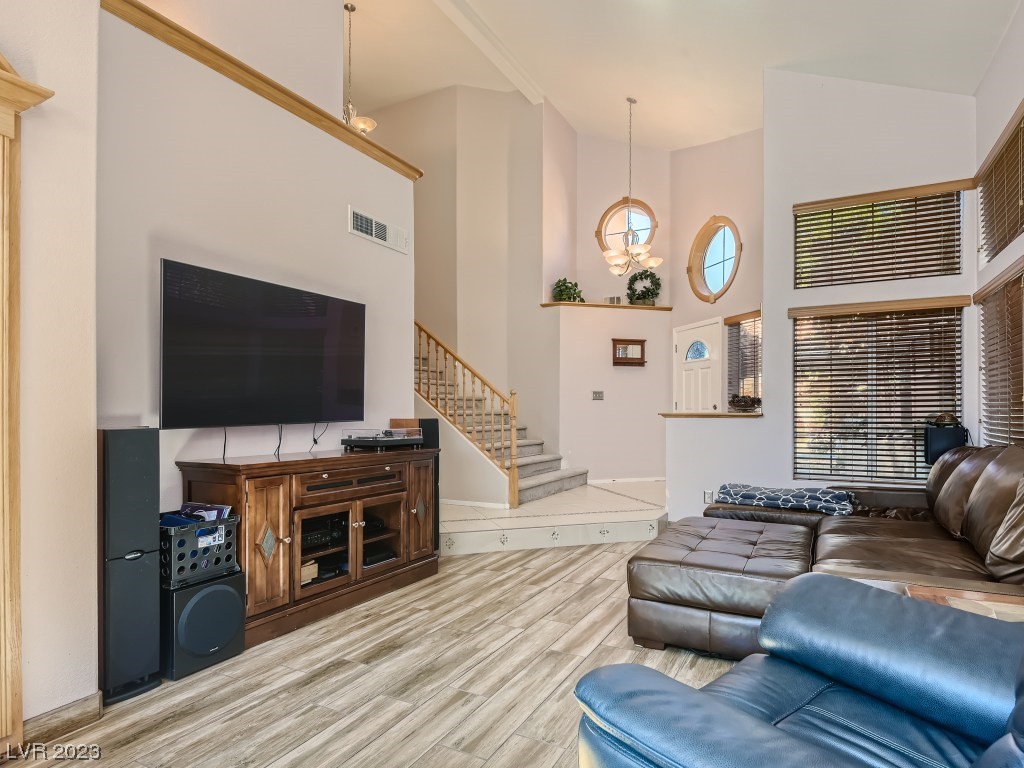 1761 Curio Terrace