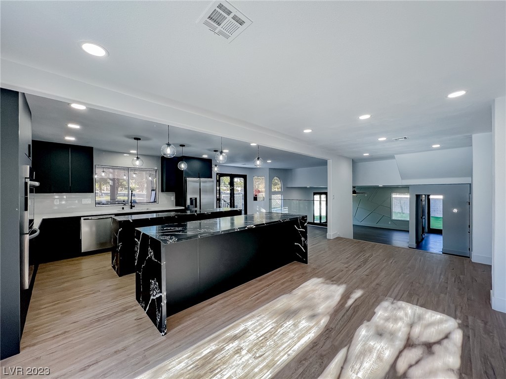 2800 Albrook Circle