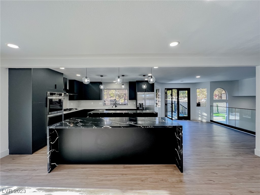 2800 Albrook Circle