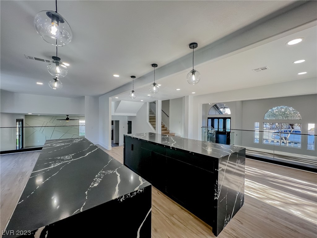 2800 Albrook Circle