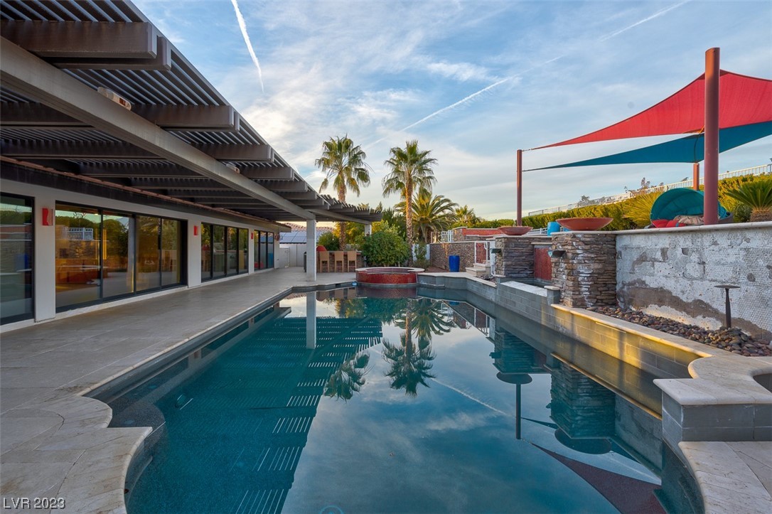 1037 Hollyhock Drive