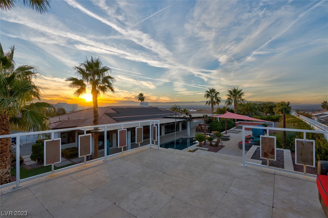 1037 Hollyhock Drive