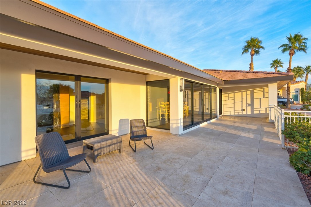 1037 Hollyhock Drive