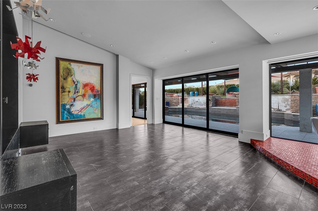 1037 Hollyhock Drive