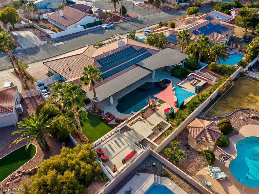 1037 Hollyhock Drive