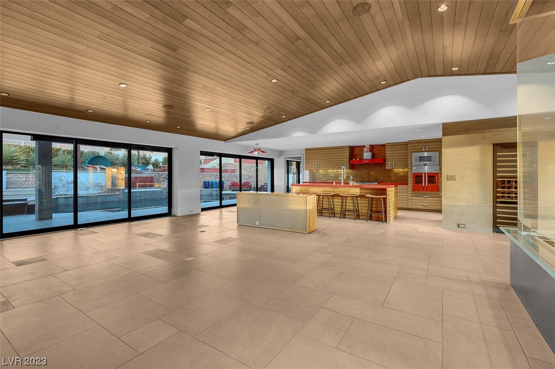 1037 Hollyhock Drive