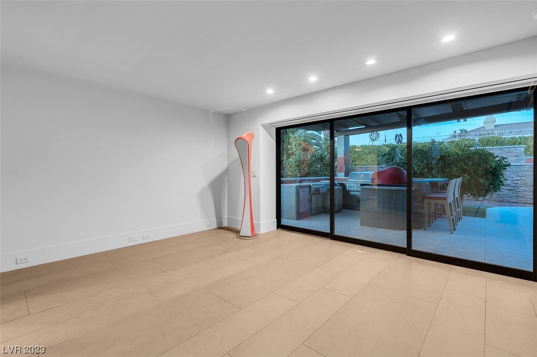 1037 Hollyhock Drive