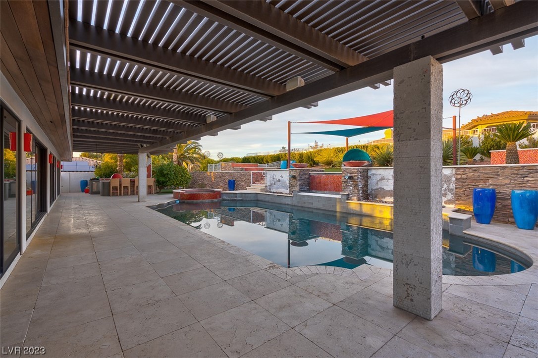 1037 Hollyhock Drive