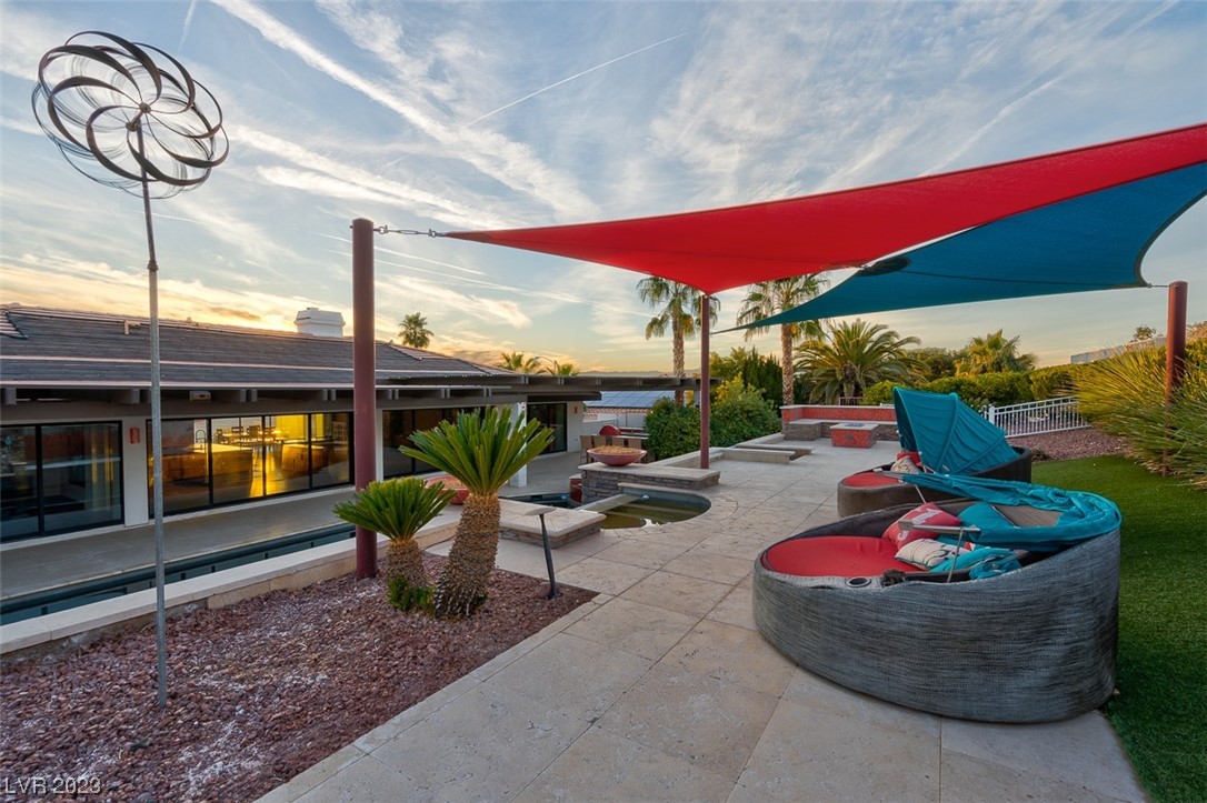 1037 Hollyhock Drive