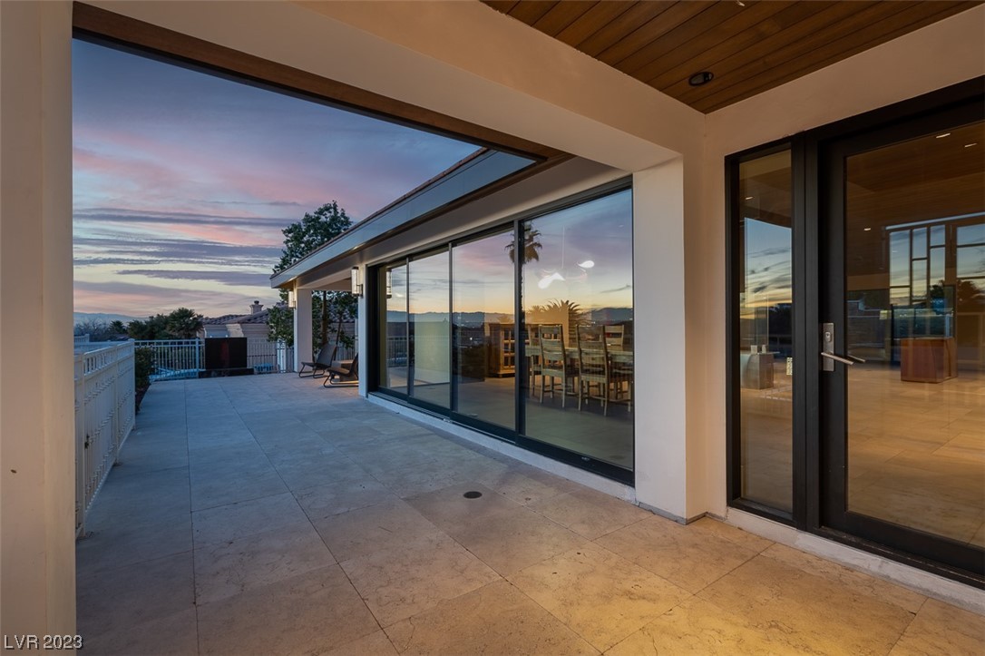 1037 Hollyhock Drive