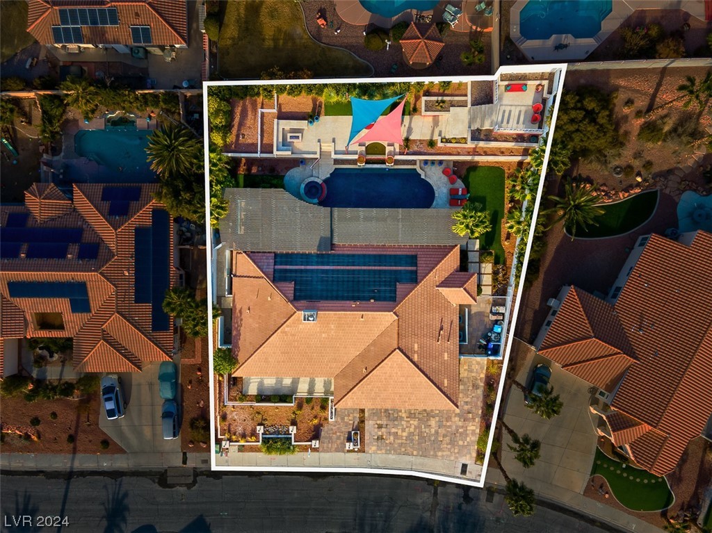 1037 Hollyhock Drive