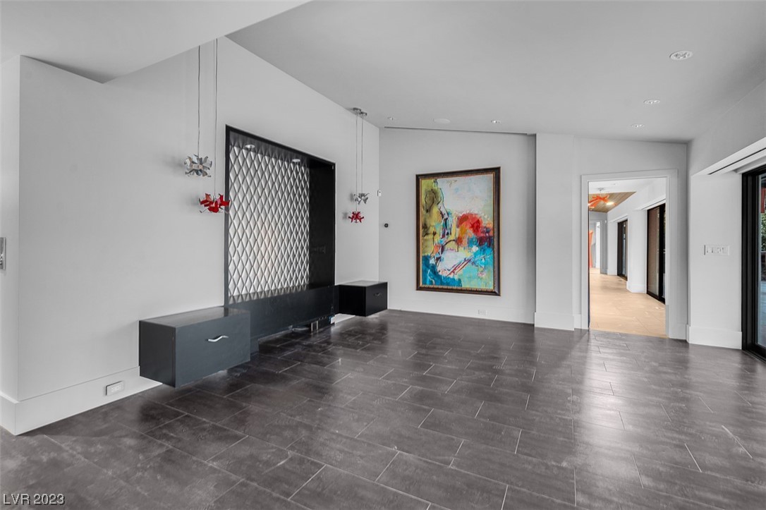 1037 Hollyhock Drive
