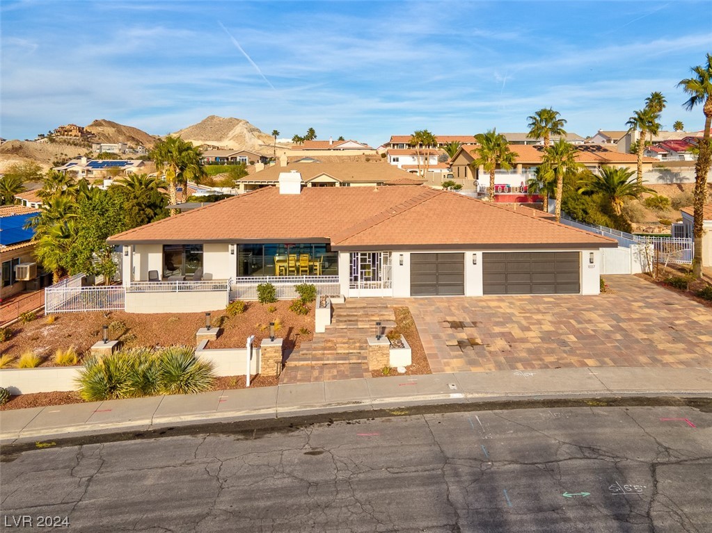 1037 Hollyhock Drive