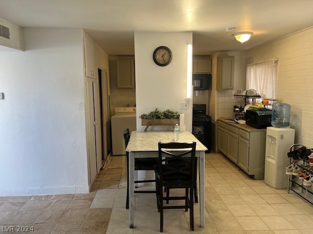2120 Peyton Drive