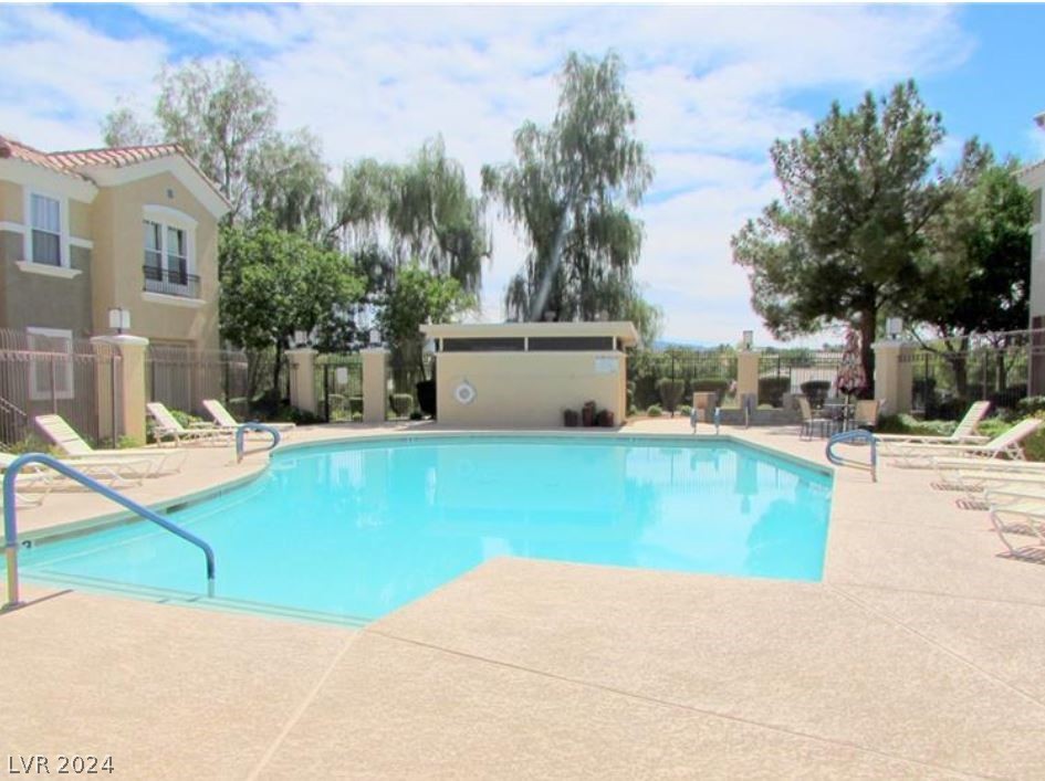 2325 Windmill Parkway 1014