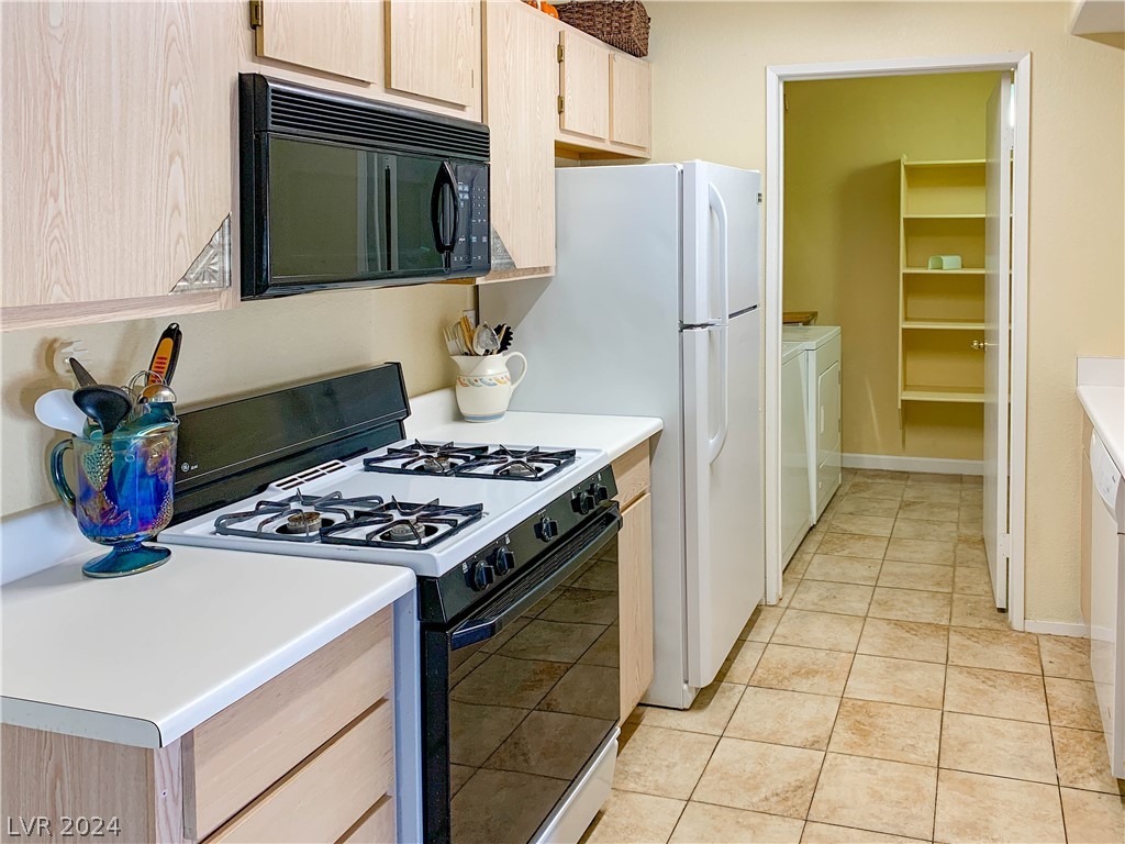 7885 West Flamingo Road 1066