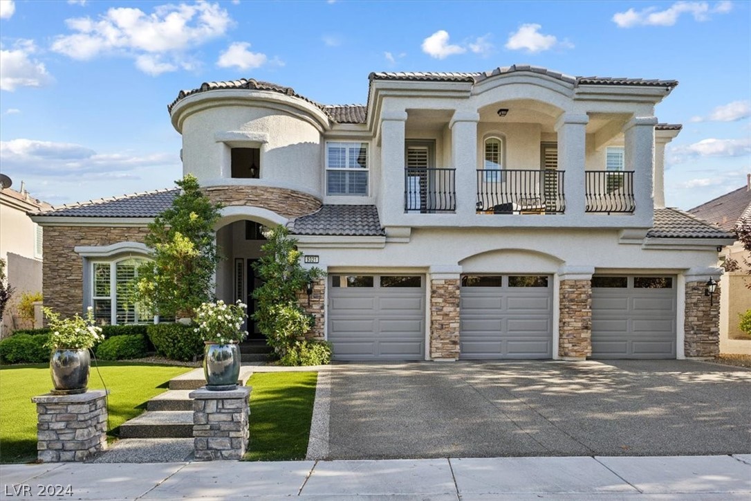 9321 Queen Charlotte Drive