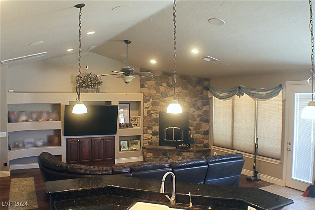995 Higbee Ranch Lane