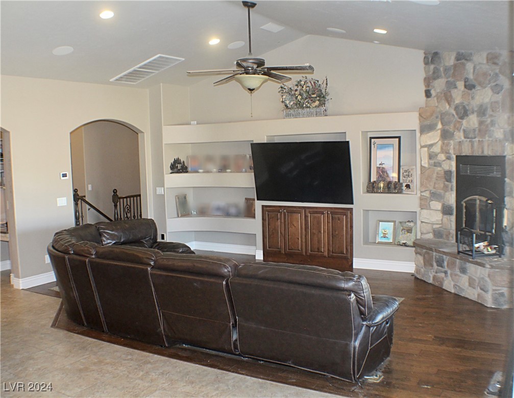995 Higbee Ranch Lane
