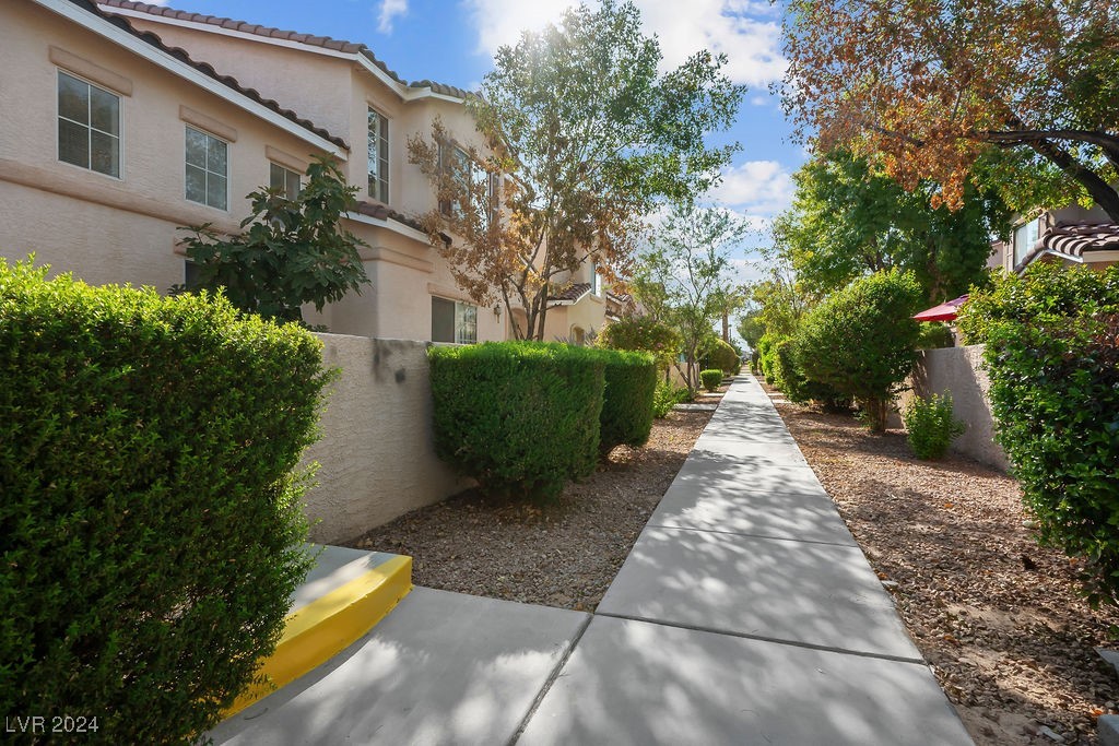 34 Belle Essence Avenue