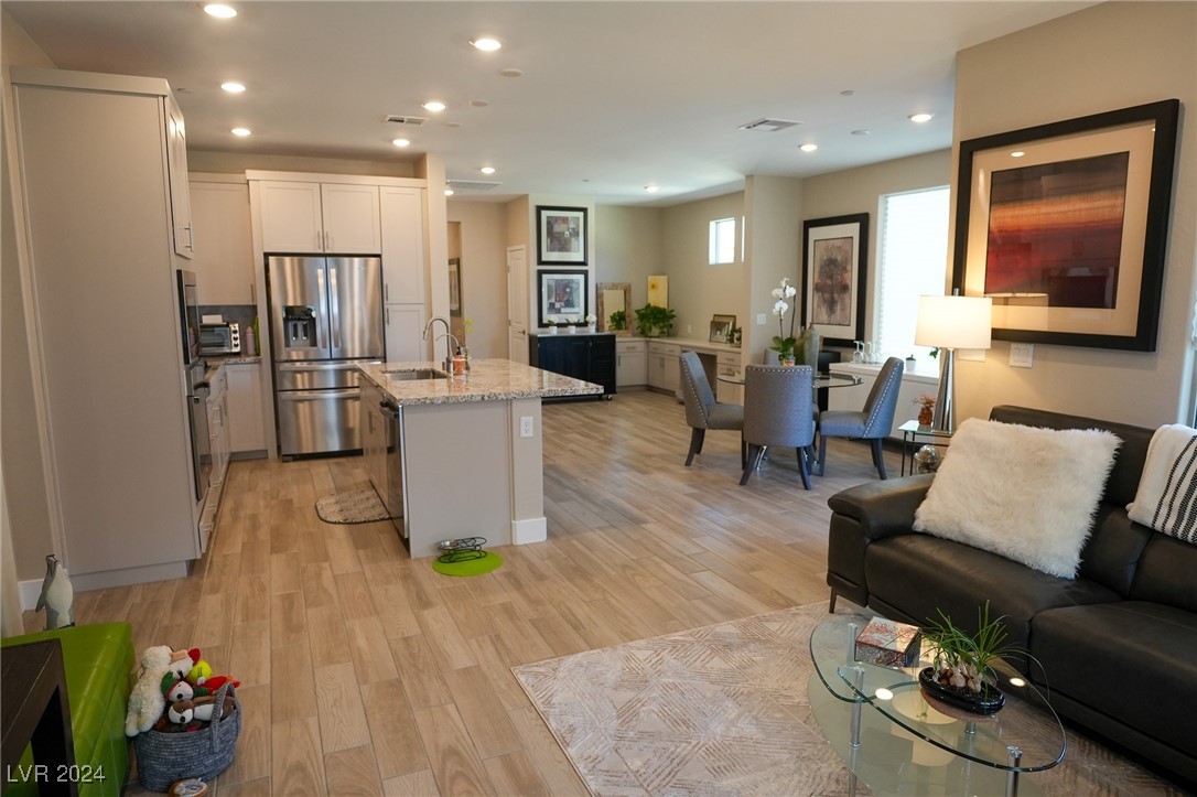 9601 Jadeite Lane