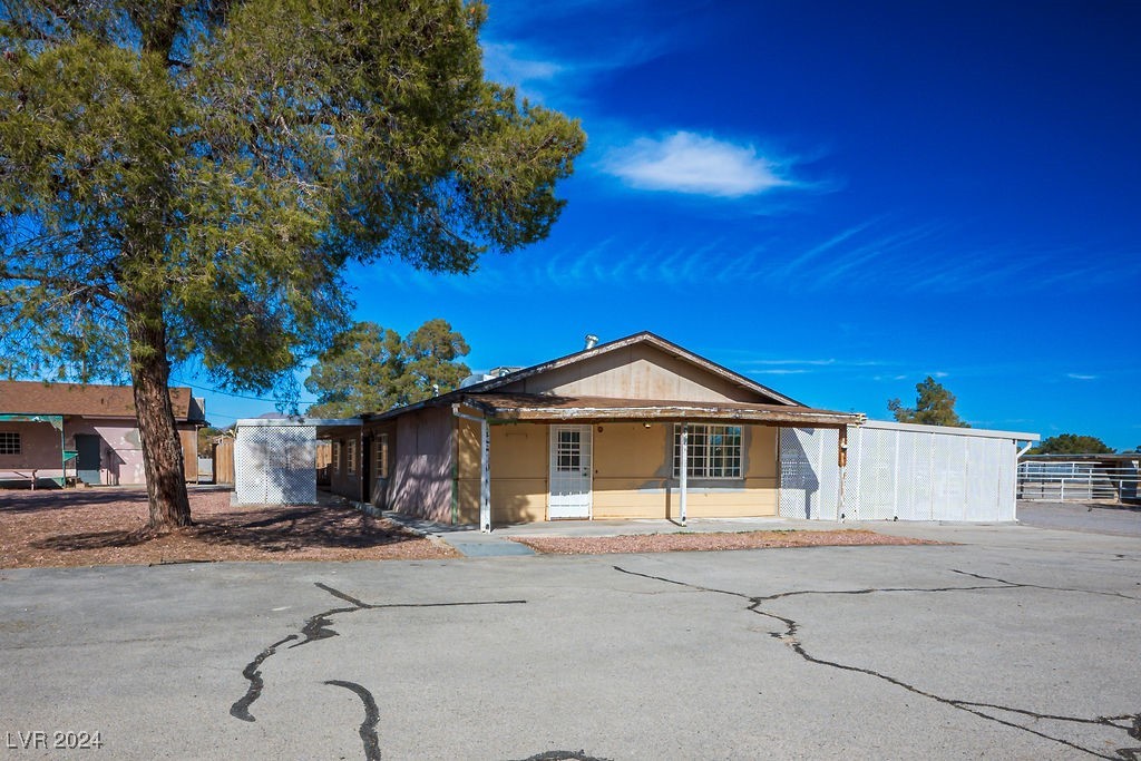 5820 West La Madre Way