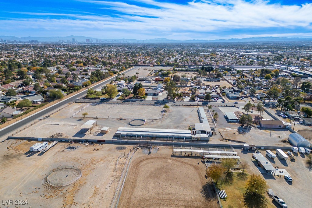 5820 West La Madre Way
