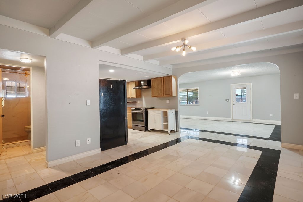 5820 West La Madre Way