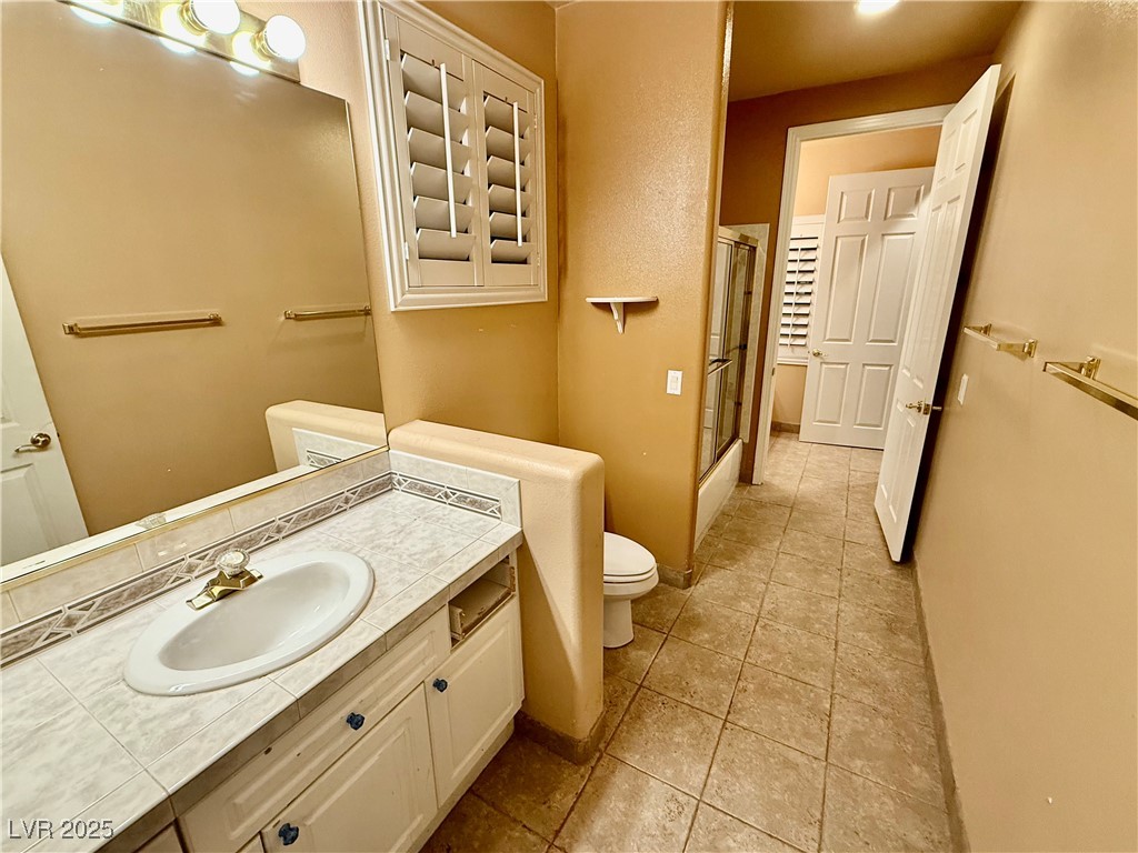 10008 Rolling Glen Court