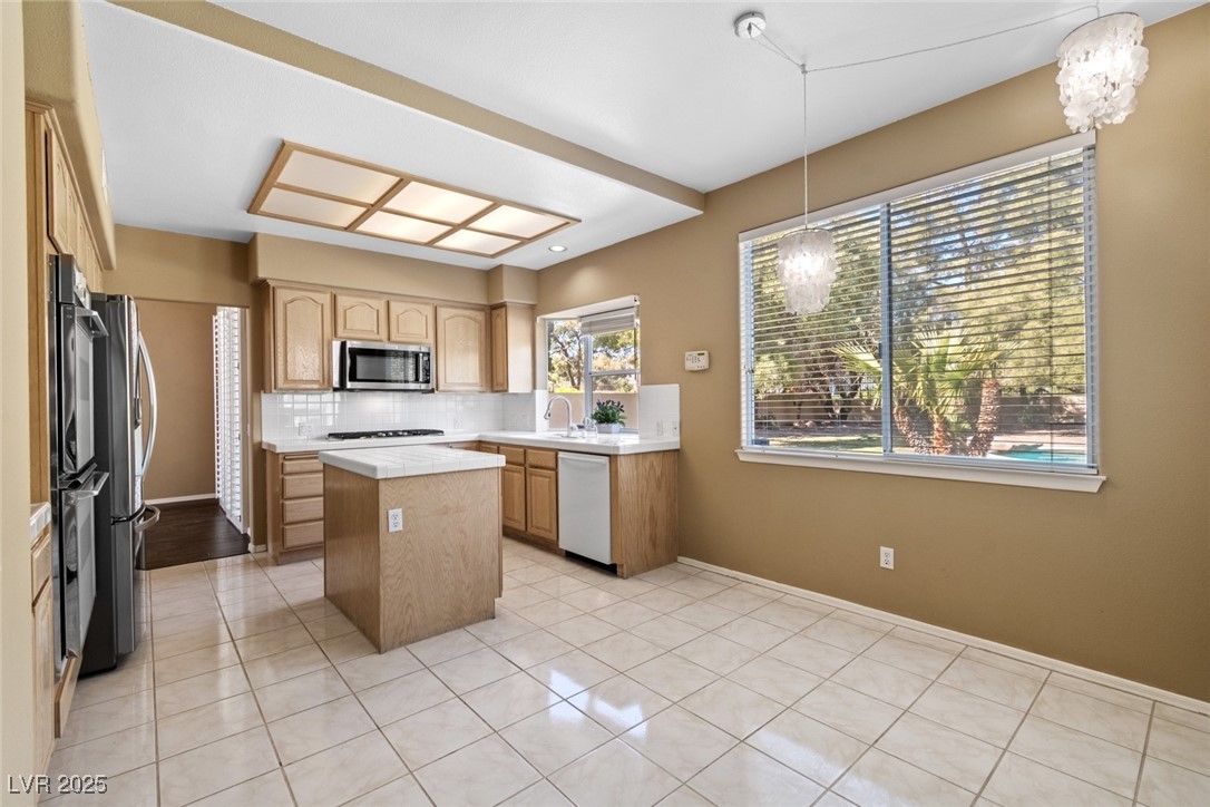 1505 Breeze Canyon Drive