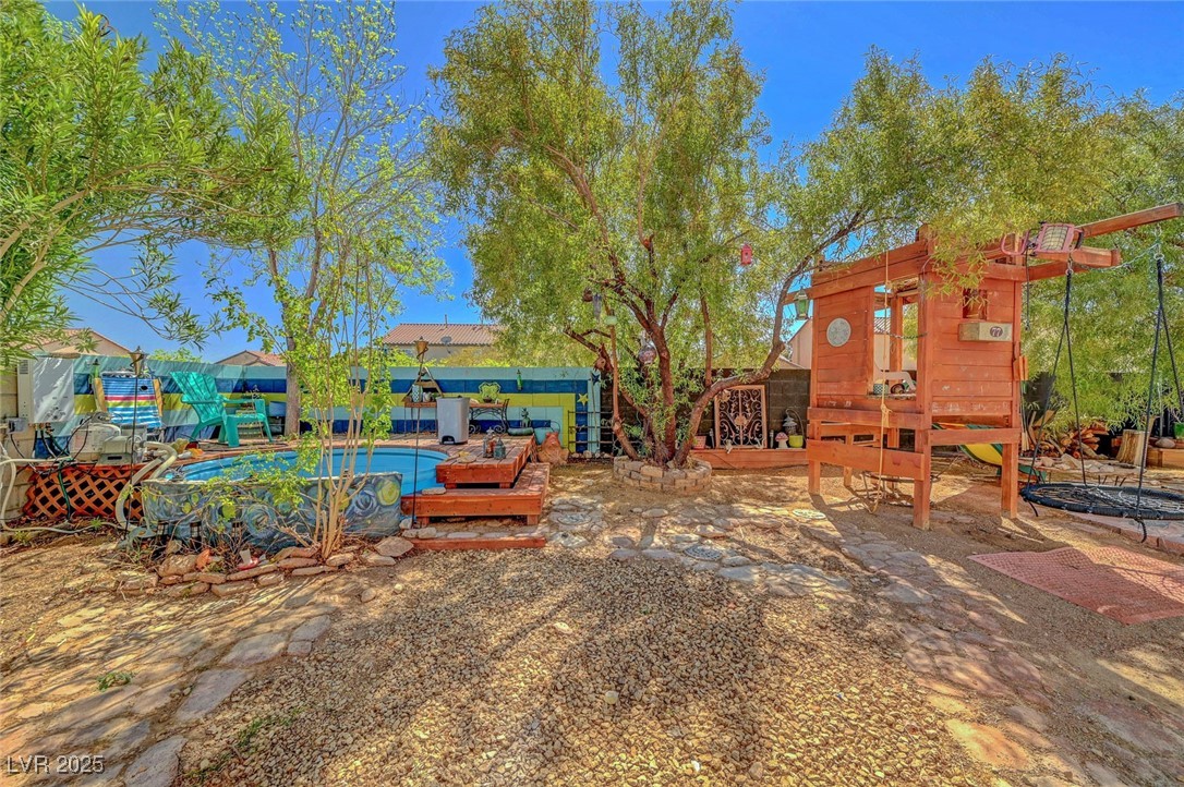 8633 Radiant Ruby Avenue