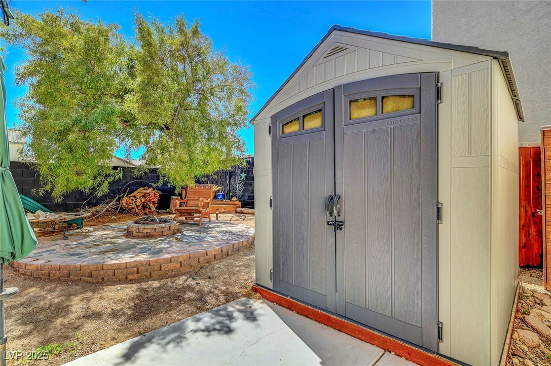 8633 Radiant Ruby Avenue