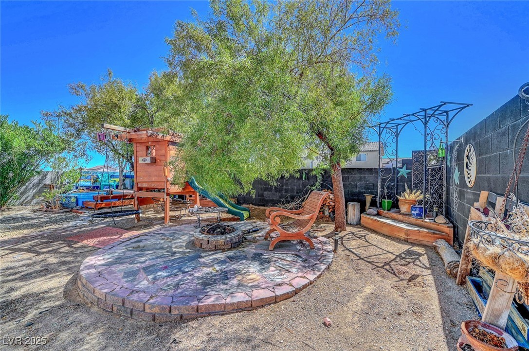 8633 Radiant Ruby Avenue