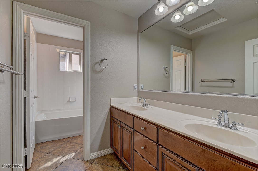 11221 Stanwick Avenue