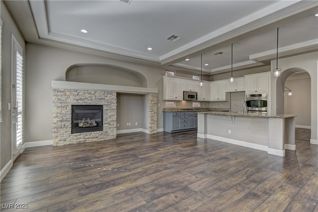 11221 Stanwick Avenue