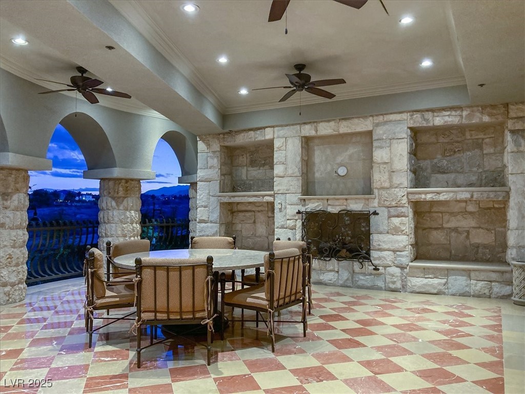 9101 Alta Drive 18