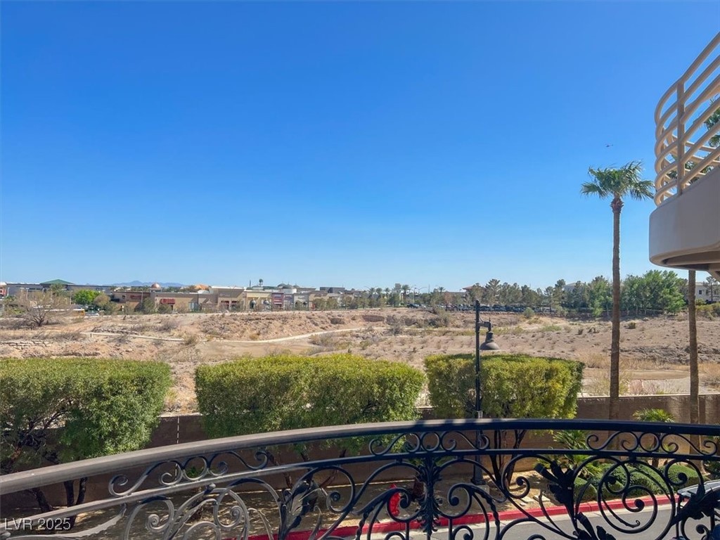 9101 Alta Drive 18