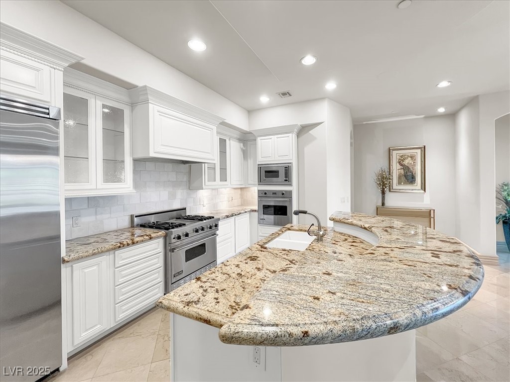 9101 Alta Drive 18