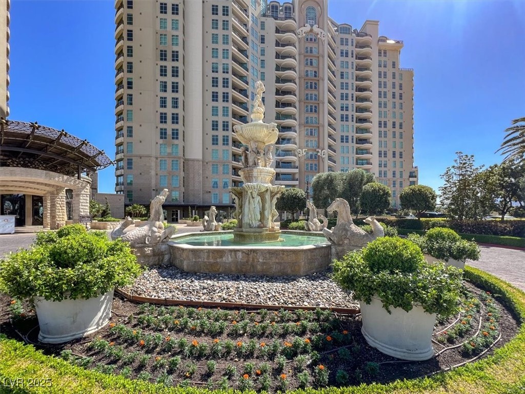 9101 Alta Drive 18