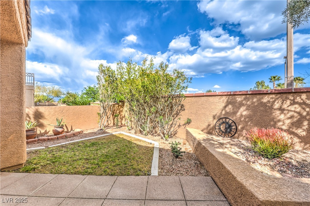 2404 Sunrise Meadows Drive