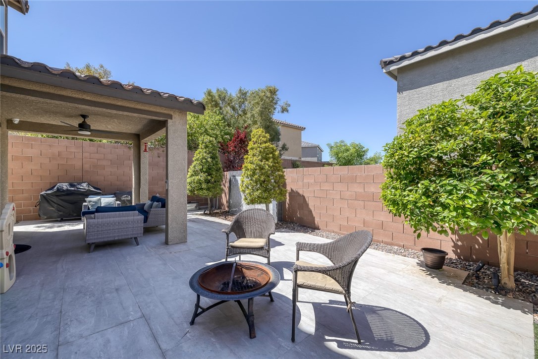 2827 Turnstone Ridge Street