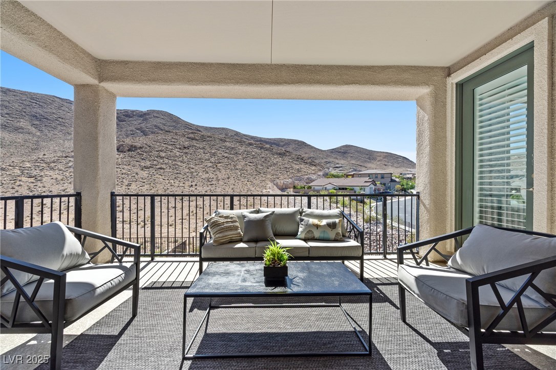 12705 Coastline Shadow Street