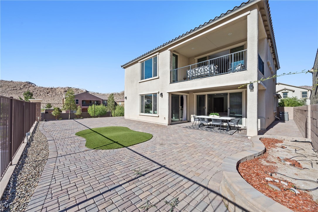 12705 Coastline Shadow Street