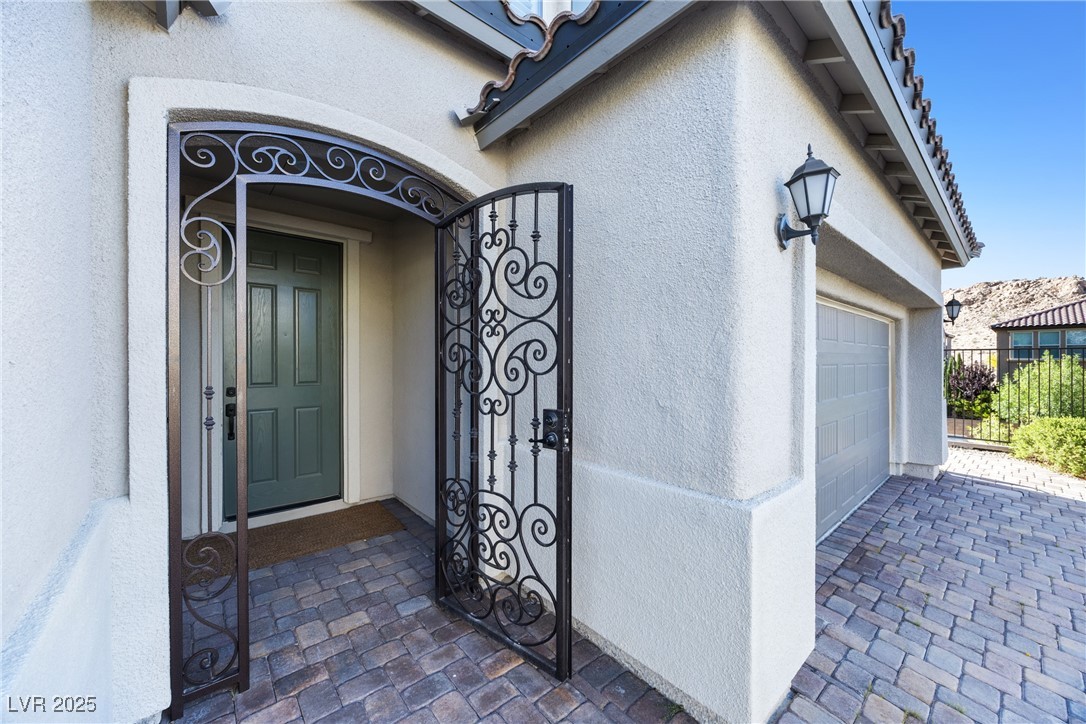12705 Coastline Shadow Street