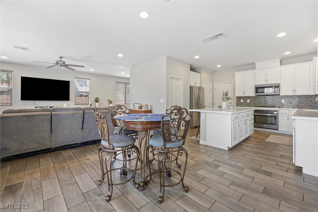 6783 Pleasant Flower Street
