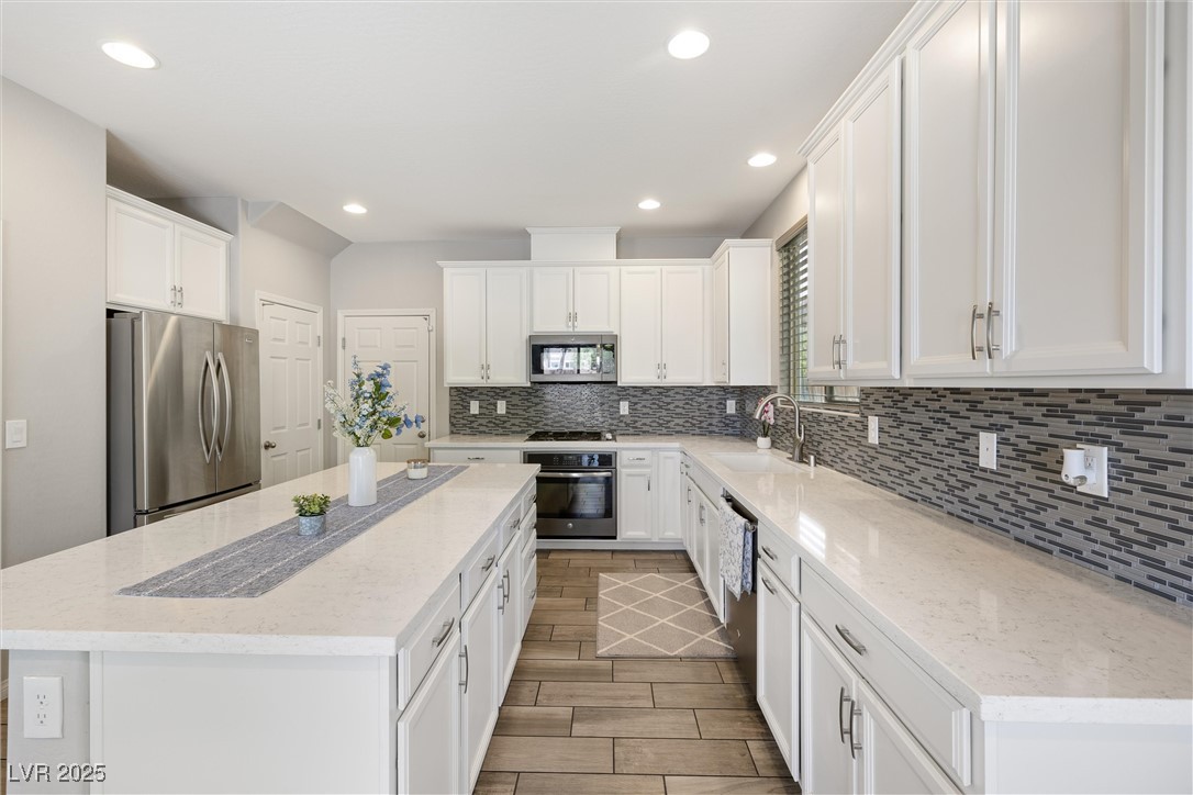 6783 Pleasant Flower Street