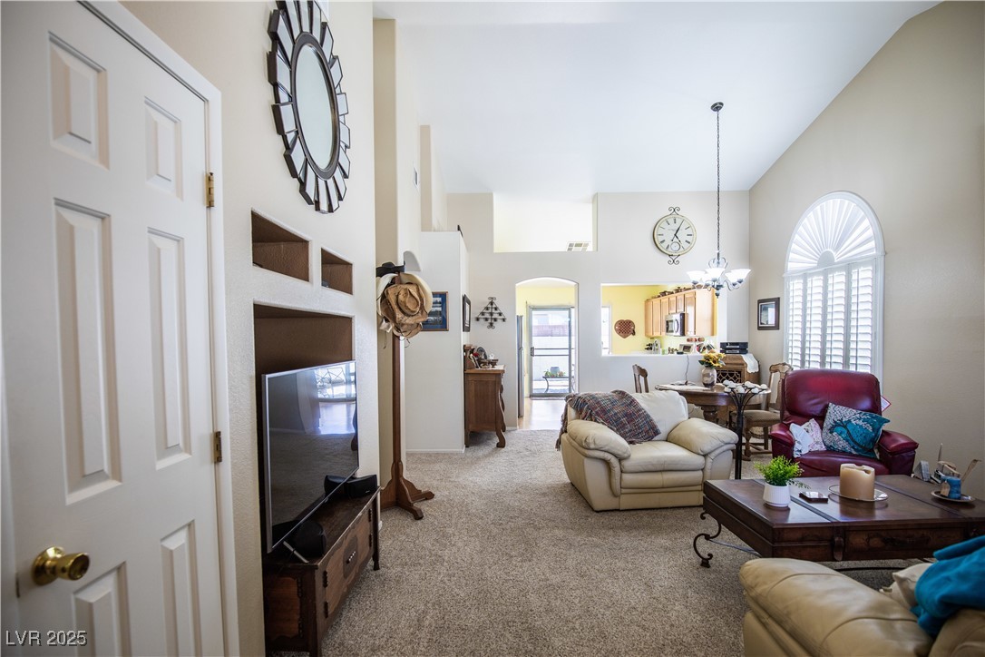 8437 Cinnamon Hill Avenue